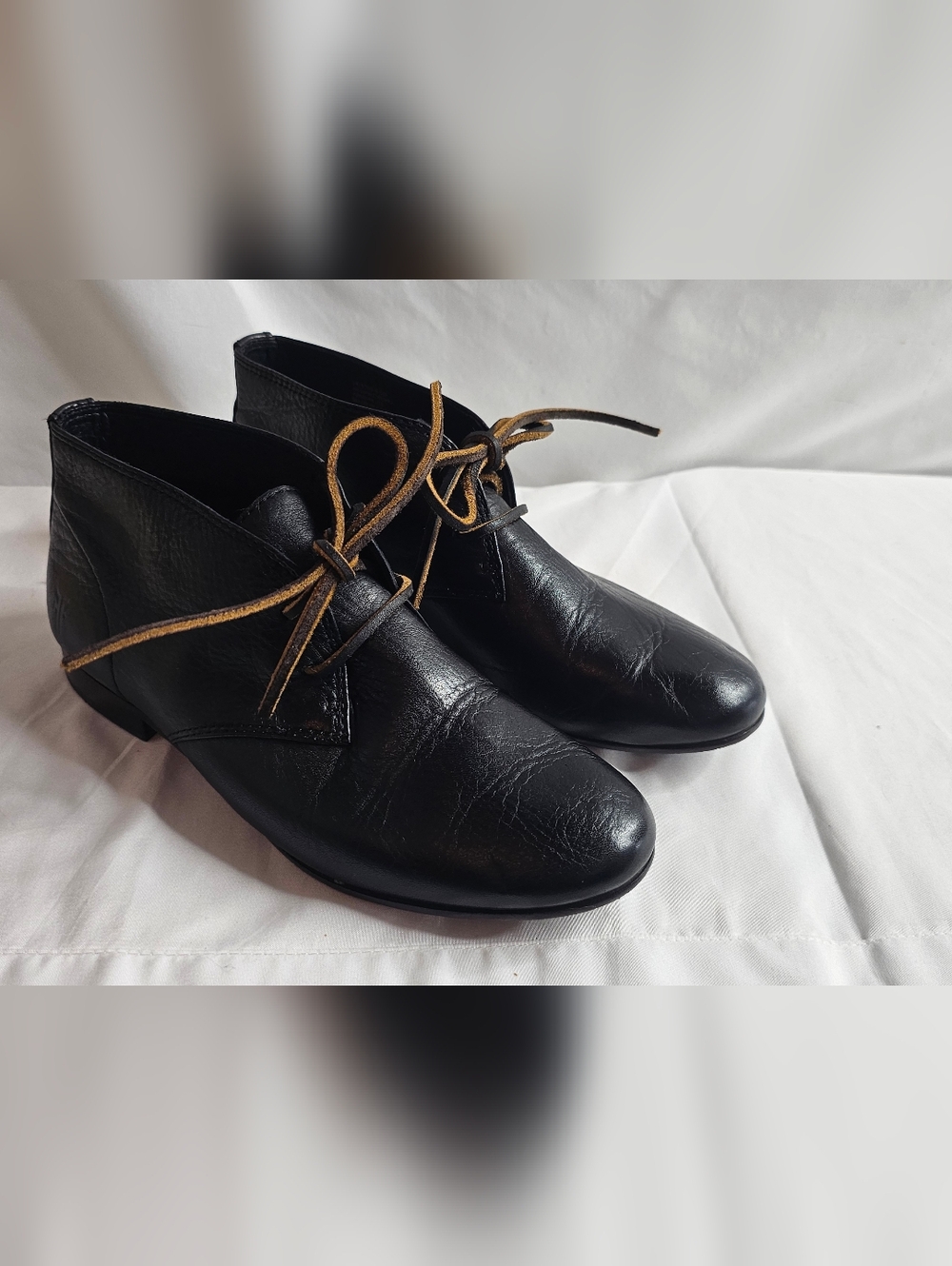Frye Black Leather Jillian Chukka Boots Size 6.5